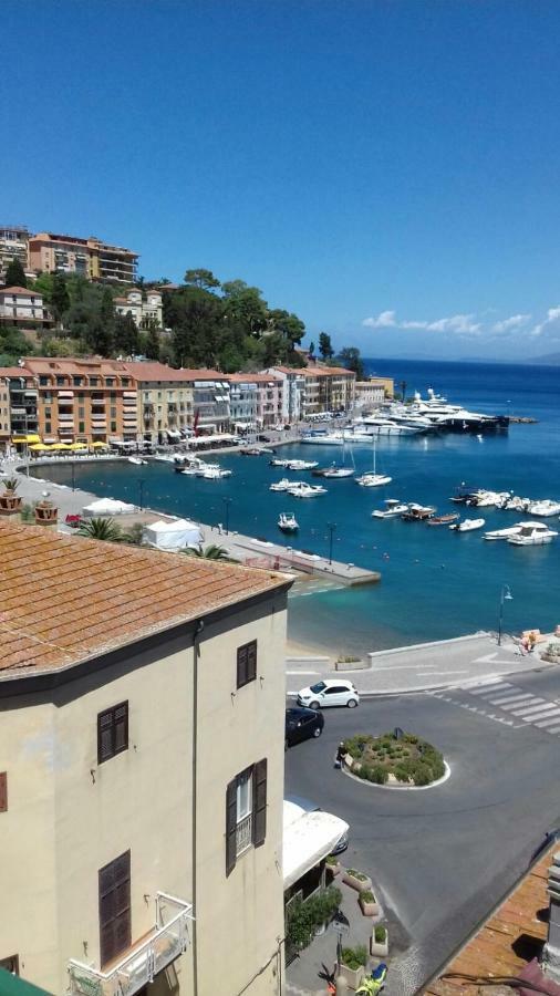 La Casetta In Piazza Порто Санто Стефано Екстериор снимка